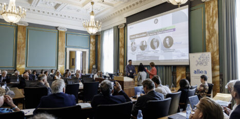 Panel Discussion: ‘Research in the Artic and the Need for Global Cooperation’, with Assoc. Prof. Aviâja Lyberth Hauptmann, Prof. Lise Øvreås, Prof. Minik Thorleif Rosing and Dr Monika Szkarłat (Moderator)